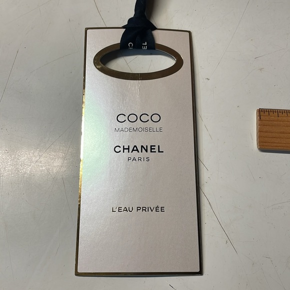 Chanel - Picture 6 of 8